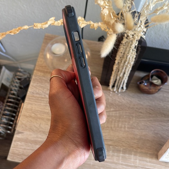 Casetify iPhone 12 Pro Max case red and pink hearts - Picture 3 of 8